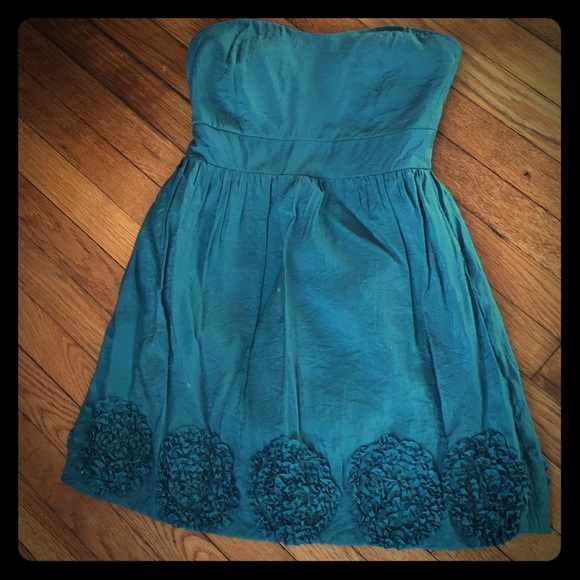 Francesca's Collections Dresses & Skirts - Francesca’s strapless teal dress.